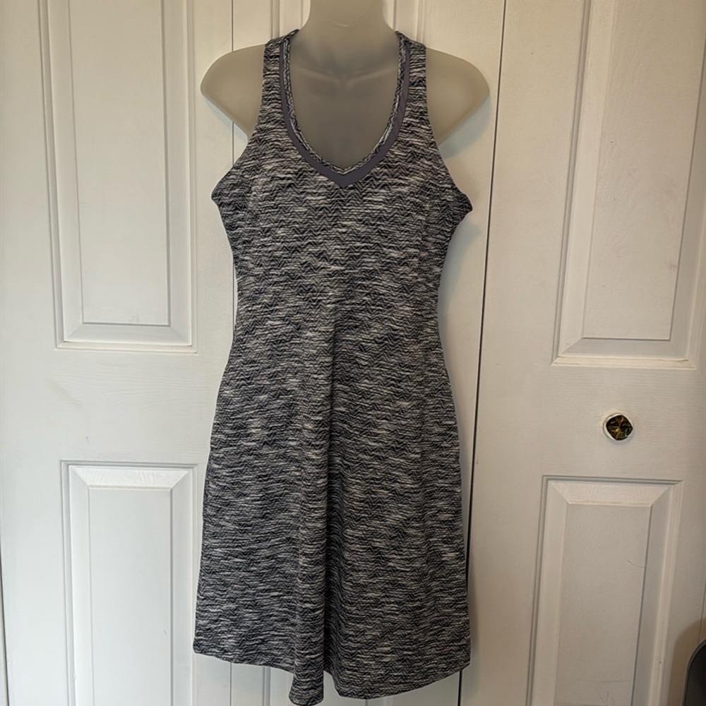 MPG Athletic Dress Sz M built-in shelf bra & pockets  GUC W60